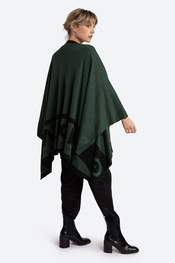 Women's Gaucho Alpaca Blend Ruana in Green and Black