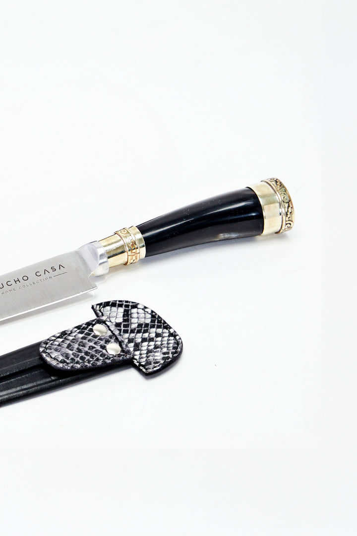 Tandil Asado Knife - Cow Horn & Nickel-Silver Handle with Snakeskin Sheath