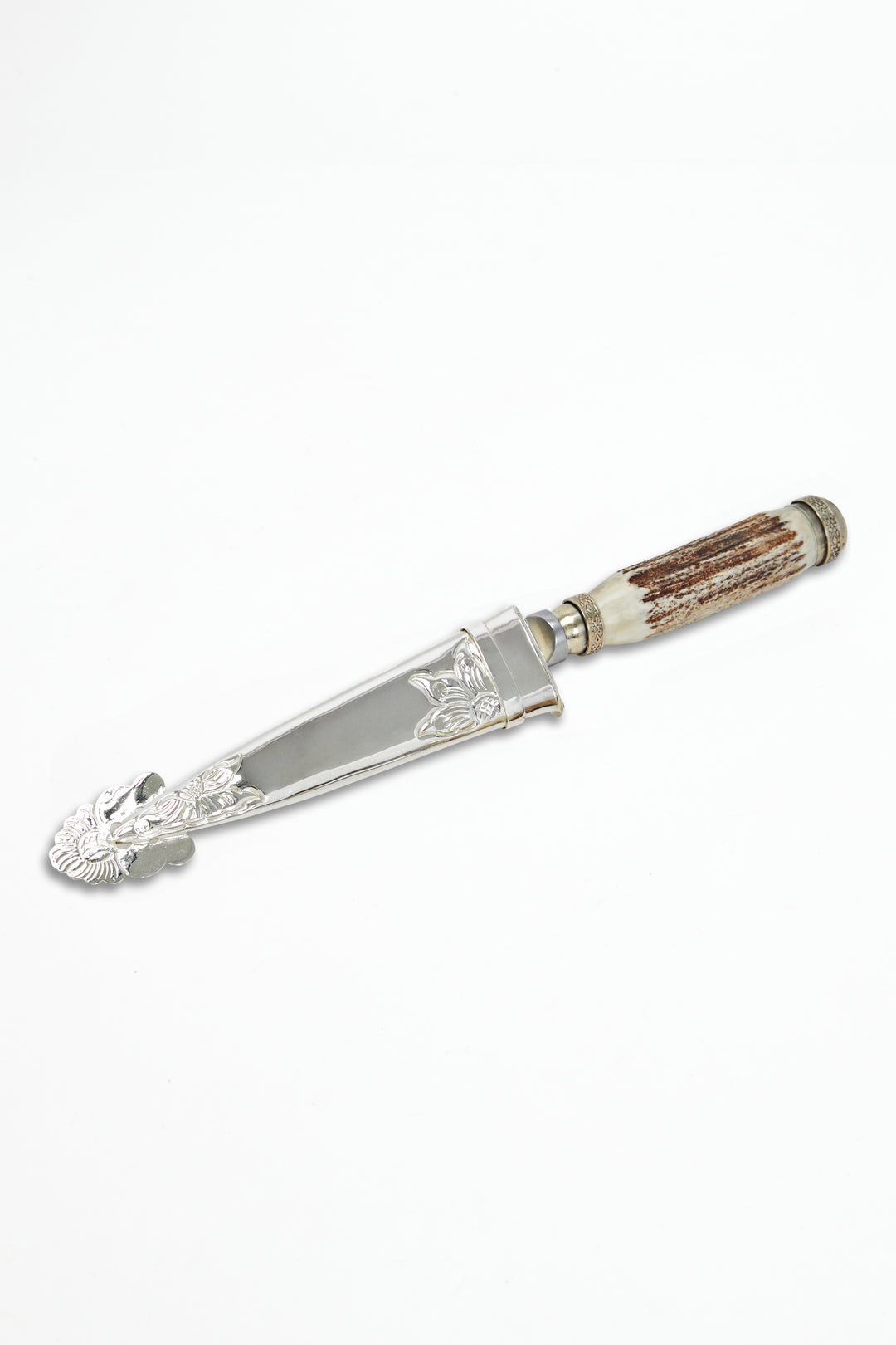 Tandil Knife with Deer Horn and Luxury Silver Coated Alpaca Alloy Sheath