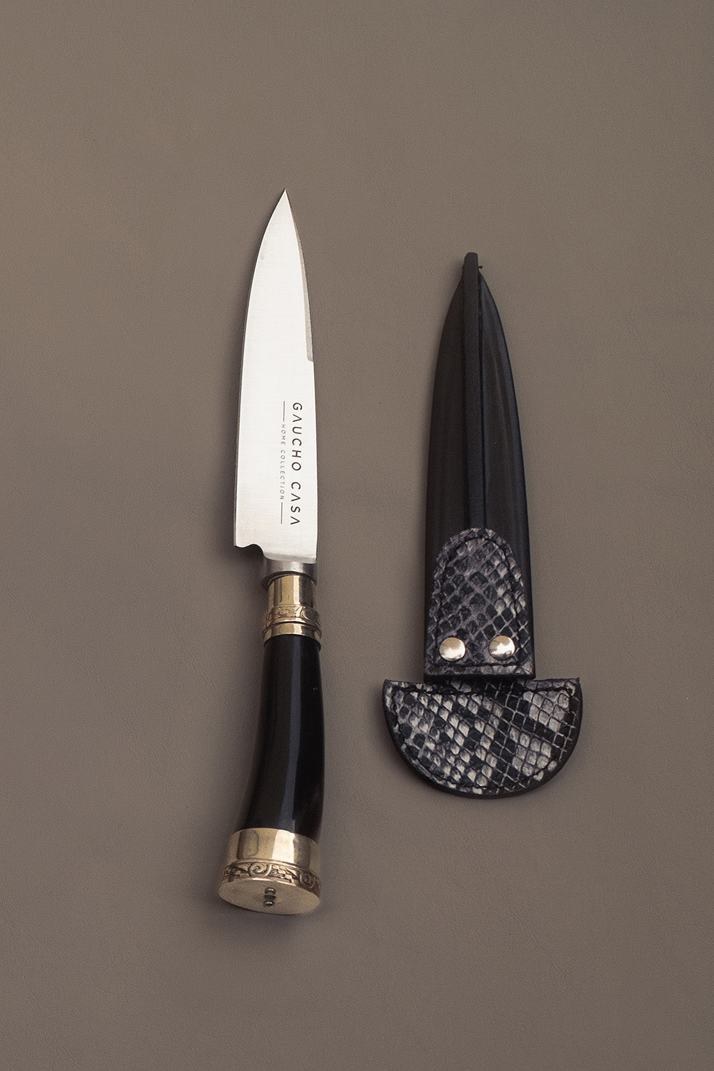 Tandil Asado Knife - Cow Horn & Nickel-Silver Handle with Snakeskin Sheath