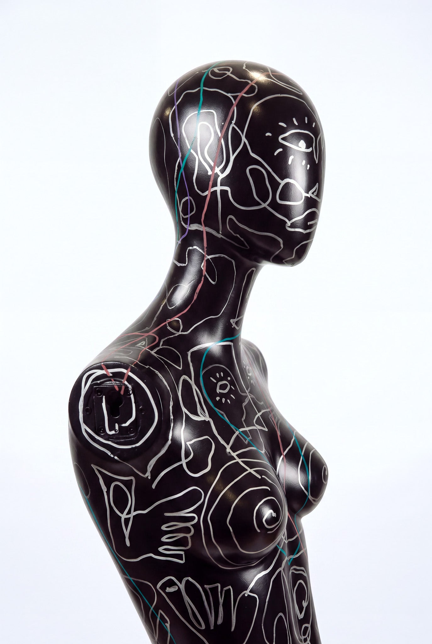 Duda Penteado - Mannequin (ART BASEL MIAMI)