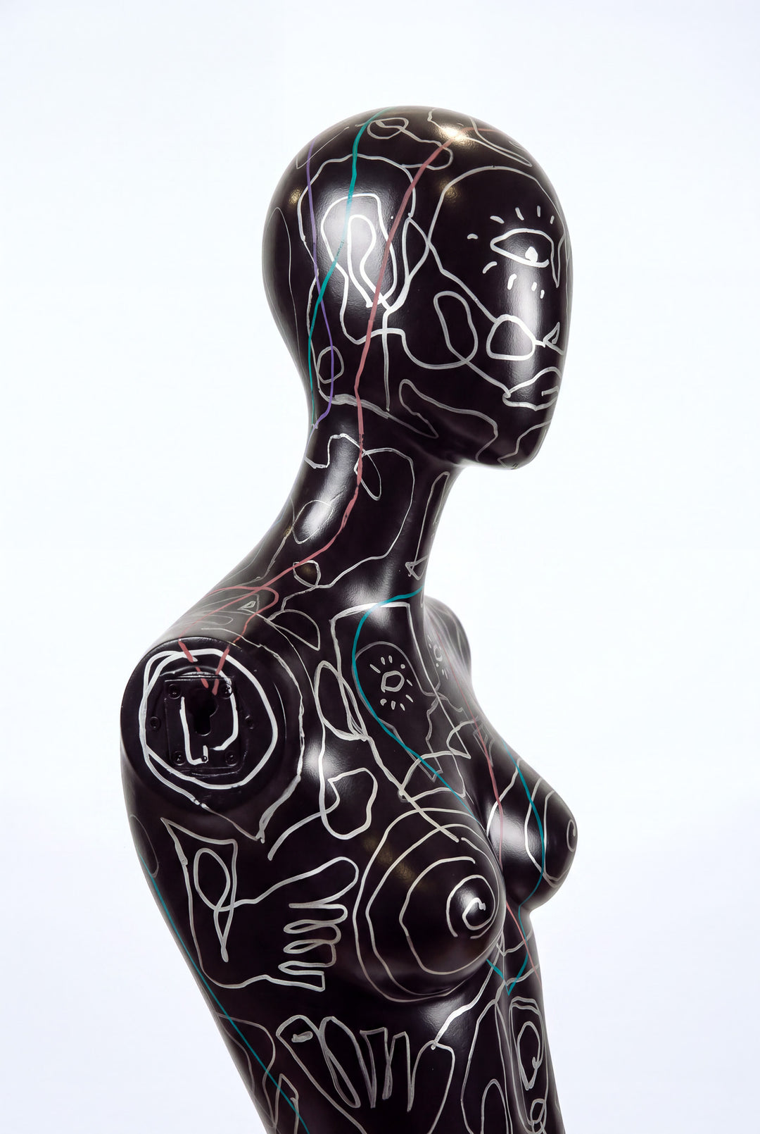 Duda Penteado - Mannequin (ART BASEL MIAMI)