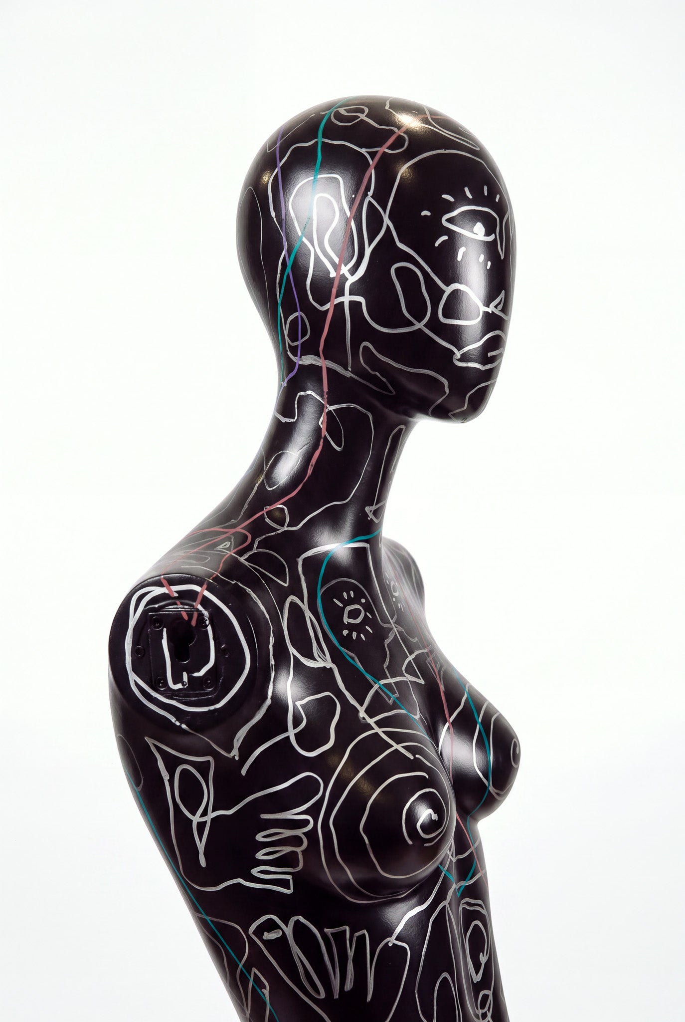 Duda Penteado - Mannequin (ART BASEL MIAMI)
