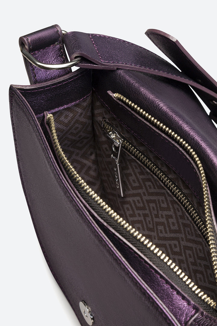 Rosario Crossbody Bag in Violet
