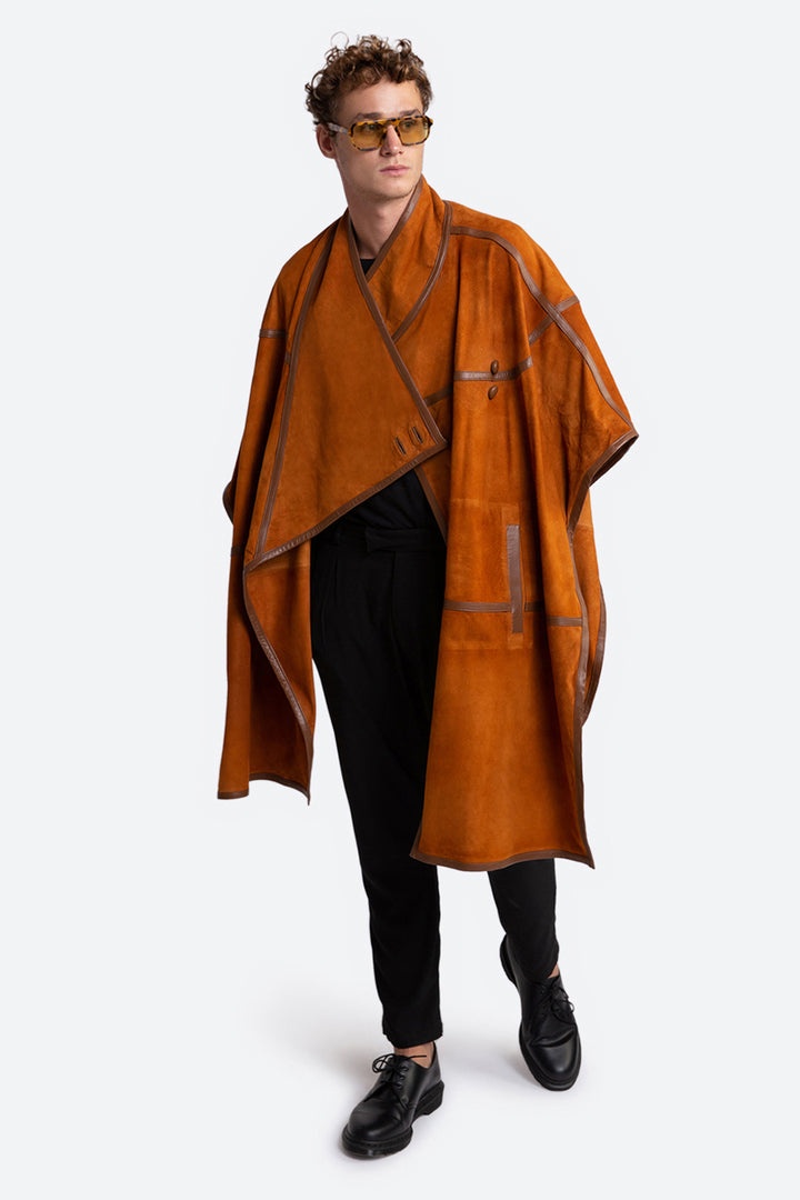 Men’s Alvaro Suede Cape in Tan