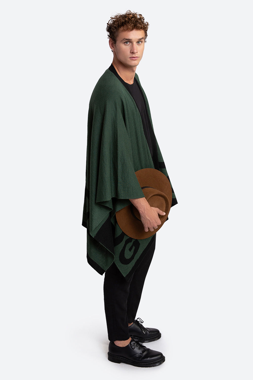 Men's Gaucho Alpaca Blend Ruana in Green and Black